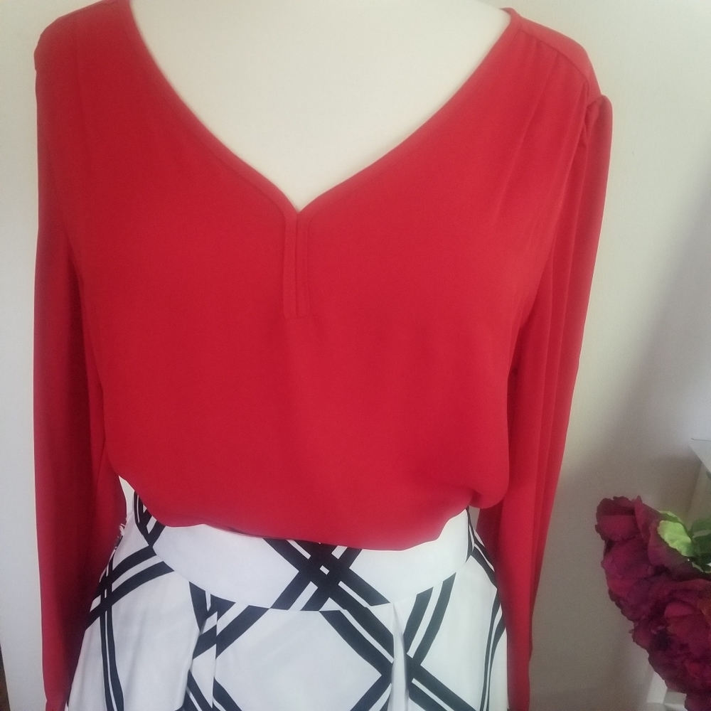 Emma & Olivia red long sleeve V neck blouse